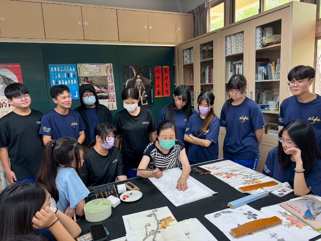黃明賢紀念展傳承花鳥畫精神，北門高中教育成果亮眼  