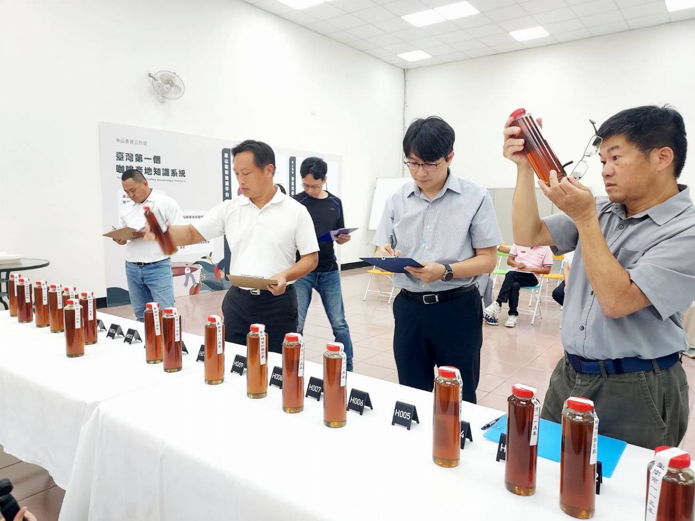 115年度南市國產龍眼蜂蜜評鑑結果揭曉 黃偉哲市長力薦臺南優質蜂蜜