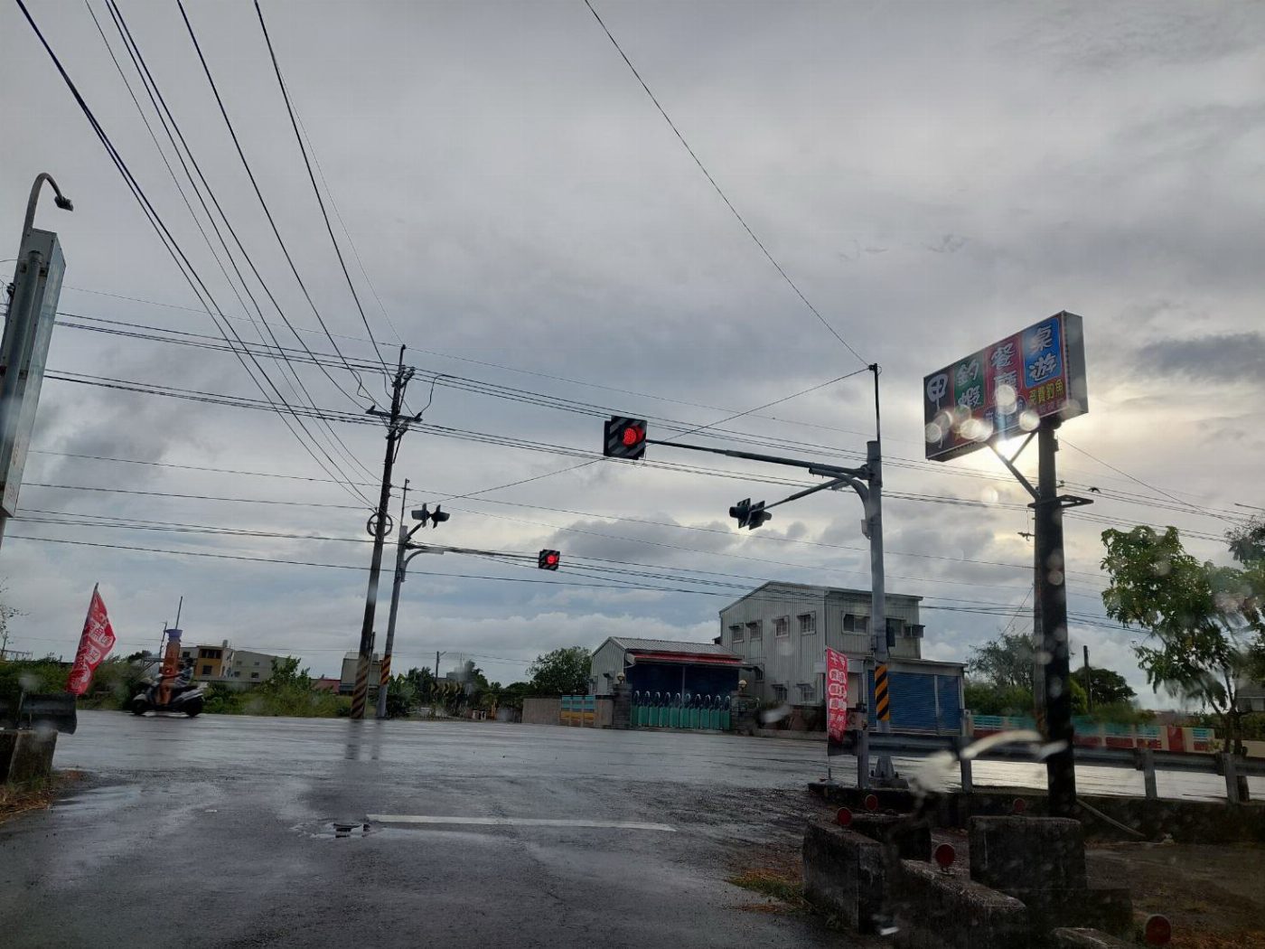 台南市171線道麻學公路學甲豐和里路段建議設置三色紅綠燈號誌