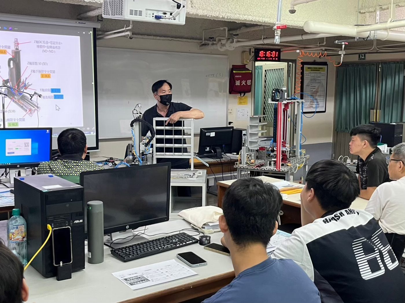 三年獲取逾210張證照 崑山科大電機系培訓考照有成 提升學生就業即戰力