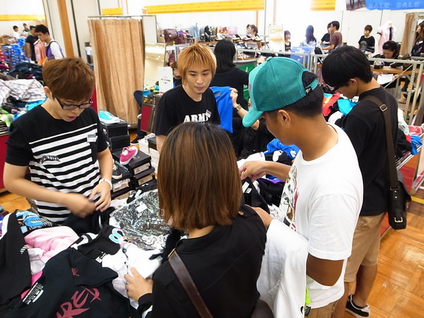 暑假最強！ 牛仔品牌、運動潮流商品聯合特賣500元起