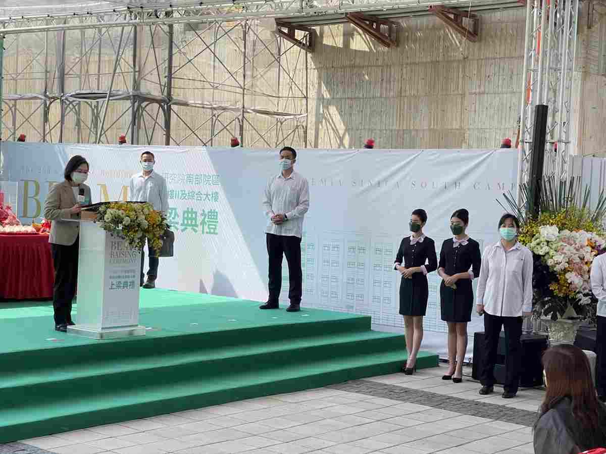 崑山科大時尚系參與「五朝清醮」活動 擔任元首級禮生展現專業身段