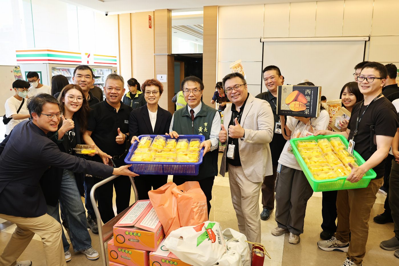 台南芒果直送美光台南廠  黃偉哲:感謝企業共同支持在地農民