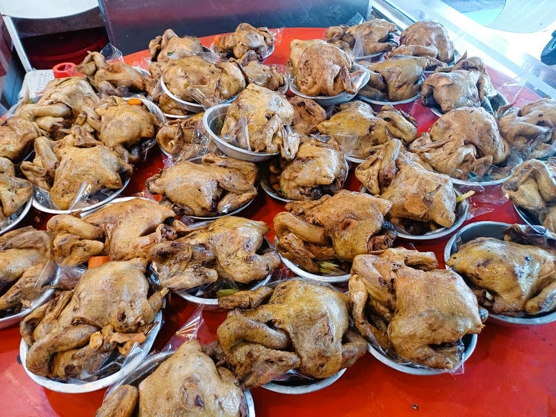 主打古早味臺菜，欣欣餐廳阿塗師信手捻來就是臺菜故事