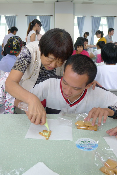 「送愛到台南  古都情相繫」