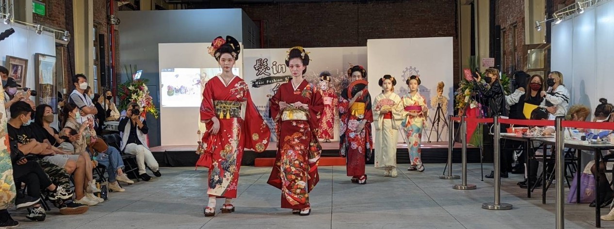 南應大美容系擔綱時尚造型秀「髮IN台北」 群英競藝 掀引風潮