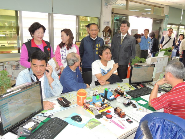 全國戶役政資訊系統大當機，市議會民政小組勘查