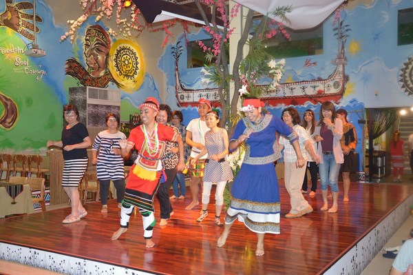 臺南市觀光旅遊局19日舉辦「台南觀光工廠」套裝旅遊踩線團