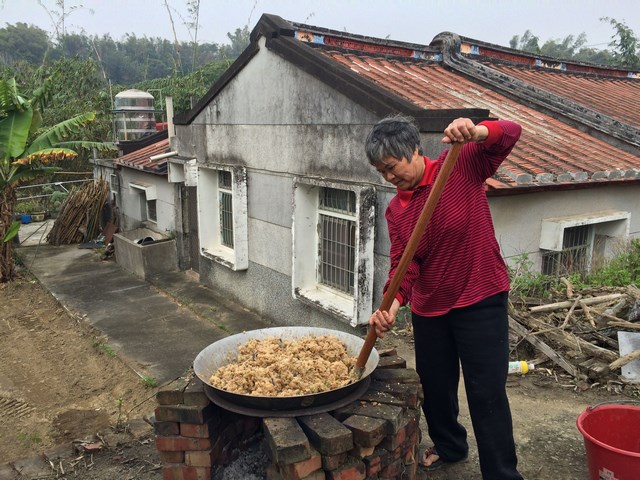 市定民俗「新化大坑尾擔飯擔」授證