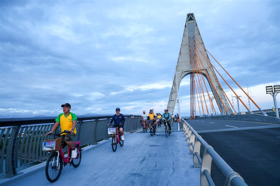 大鵬灣踴躍報名！『Light One Bike』單車活動吸引車友深度探索屏東