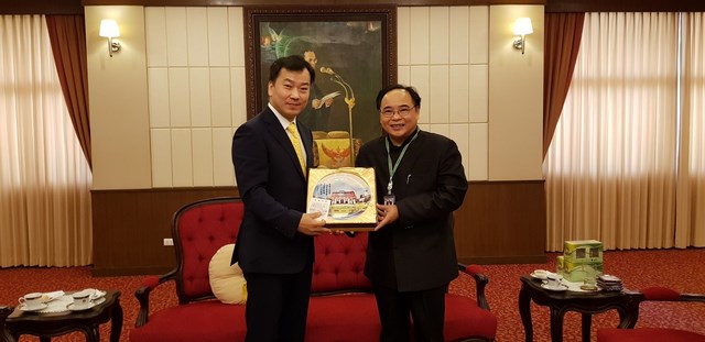 崑山科大李天祥副校長赴泰參訪 簽署姐妹校合作協定