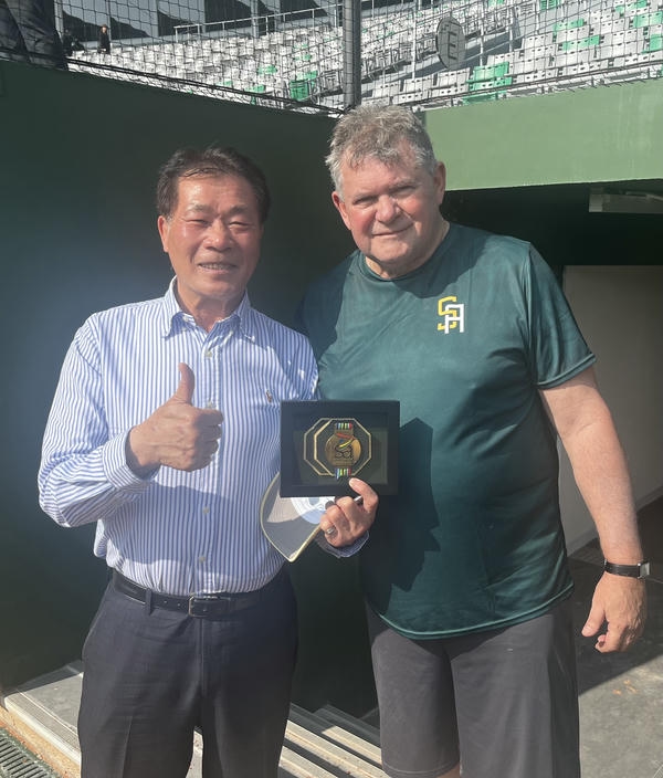 經典賽南非國家代表隊與臺南城市棒球隊交流 大讚亞太棒球場