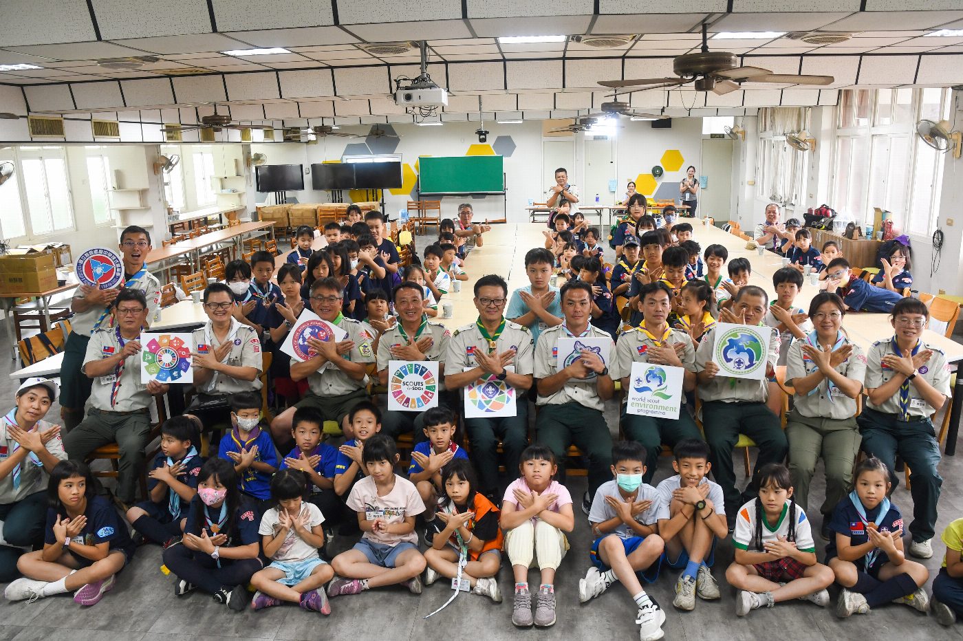幼童軍齊聚新豐高中　聯團示範團集會扎根生活素養與實踐力