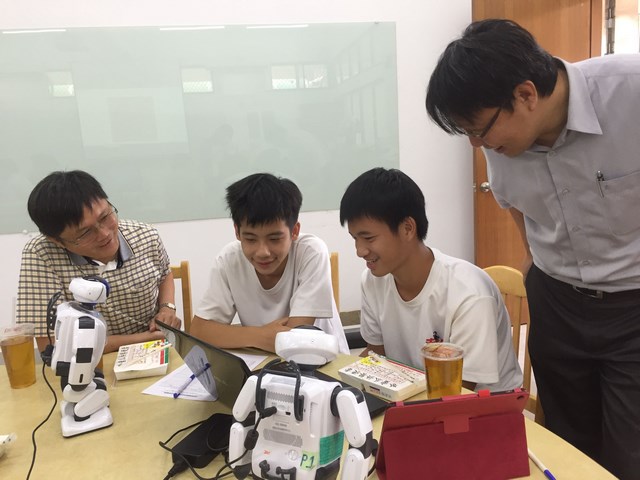 南大結合南一中學生挑戰圍棋人機智慧學習模式