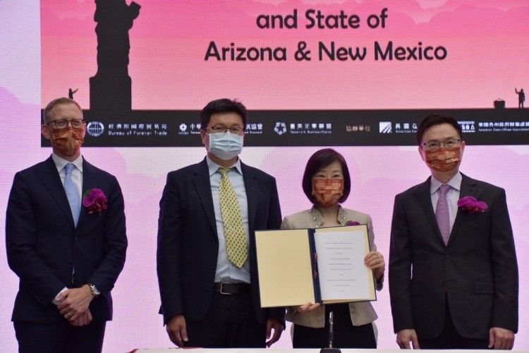崑山科大環工系友陳怡辰任新墨西哥州在台辦事處處長 協助兩國簽署MOU