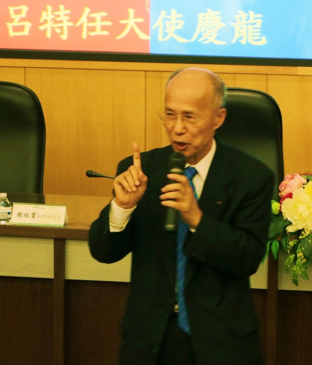 「有實力不怕競爭！」 特任大使呂慶龍蒞臨崑山科大分享外交經驗
