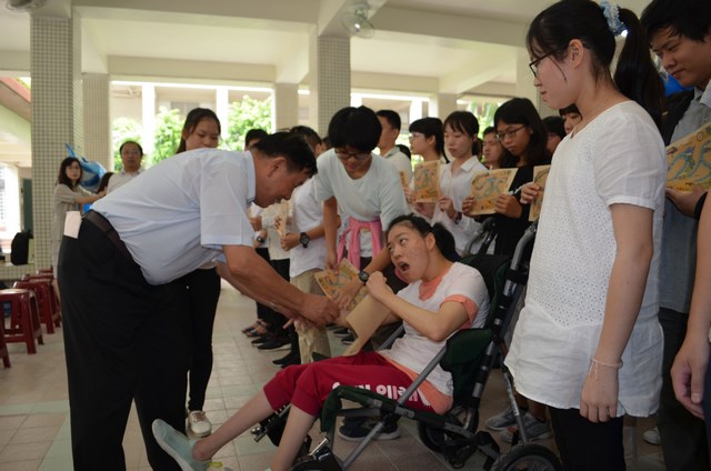 中華醫事科大5月29日頒發154位身心障礙生獎助學金