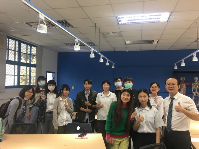 南應大漫畫學程與國內外知名漫畫、遊戲美術與公仔公司實習合作