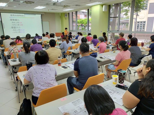 南臺科大社區廚房開張 辦理臺南市政府長照人員膳食營養培力計畫 讓長輩健康照顧升級