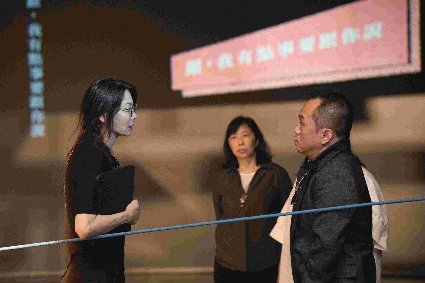 崑山科大視傳系跨界打造全球首創「舞台劇沉浸式字幕」 獲國際媒體肯定