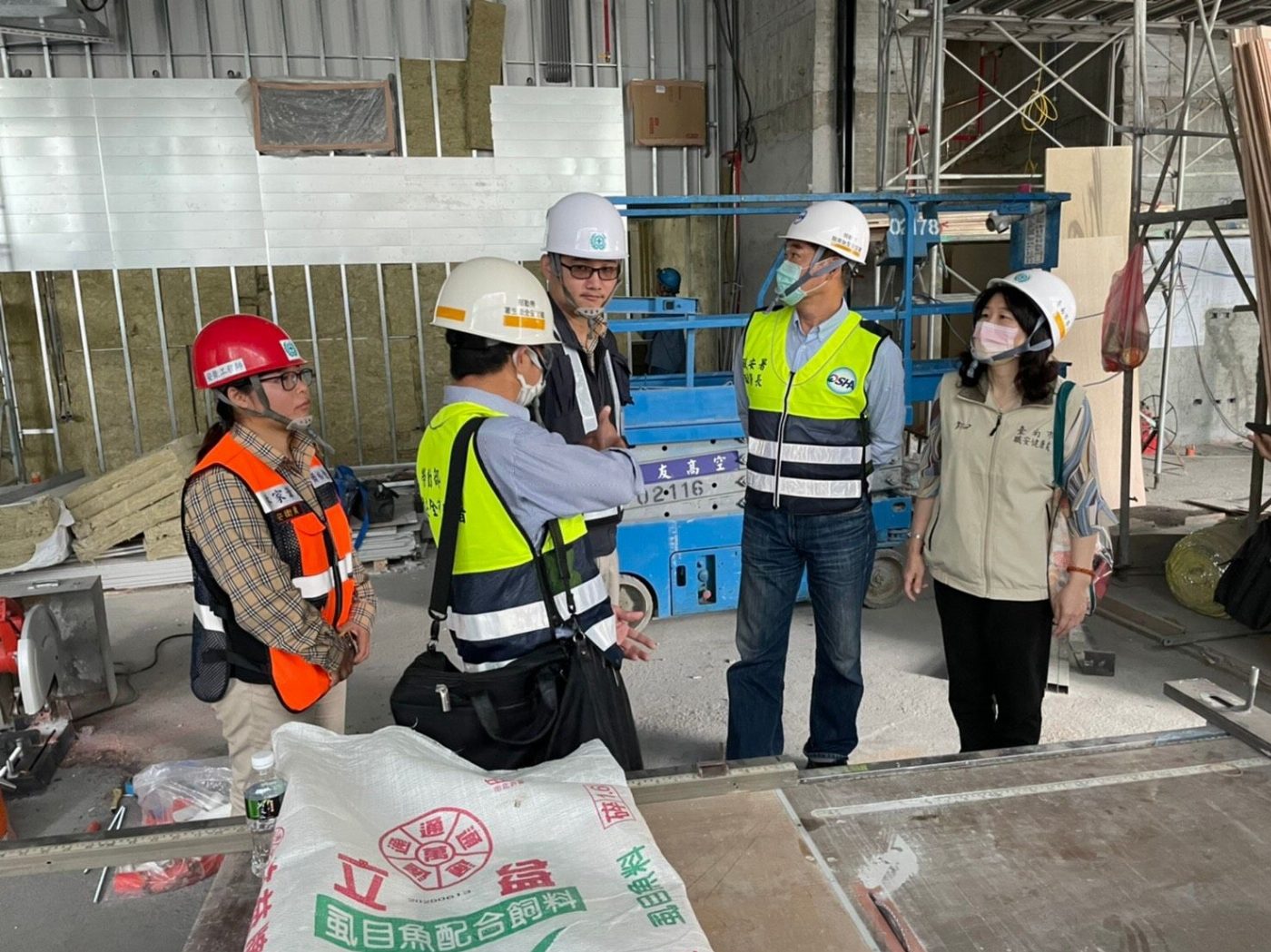 強化營造業職場安全 南市勞工局與職安署南區職業安全衛生中心於3月19日 進行營造工地聯合檢查 中央及地方齊力降災