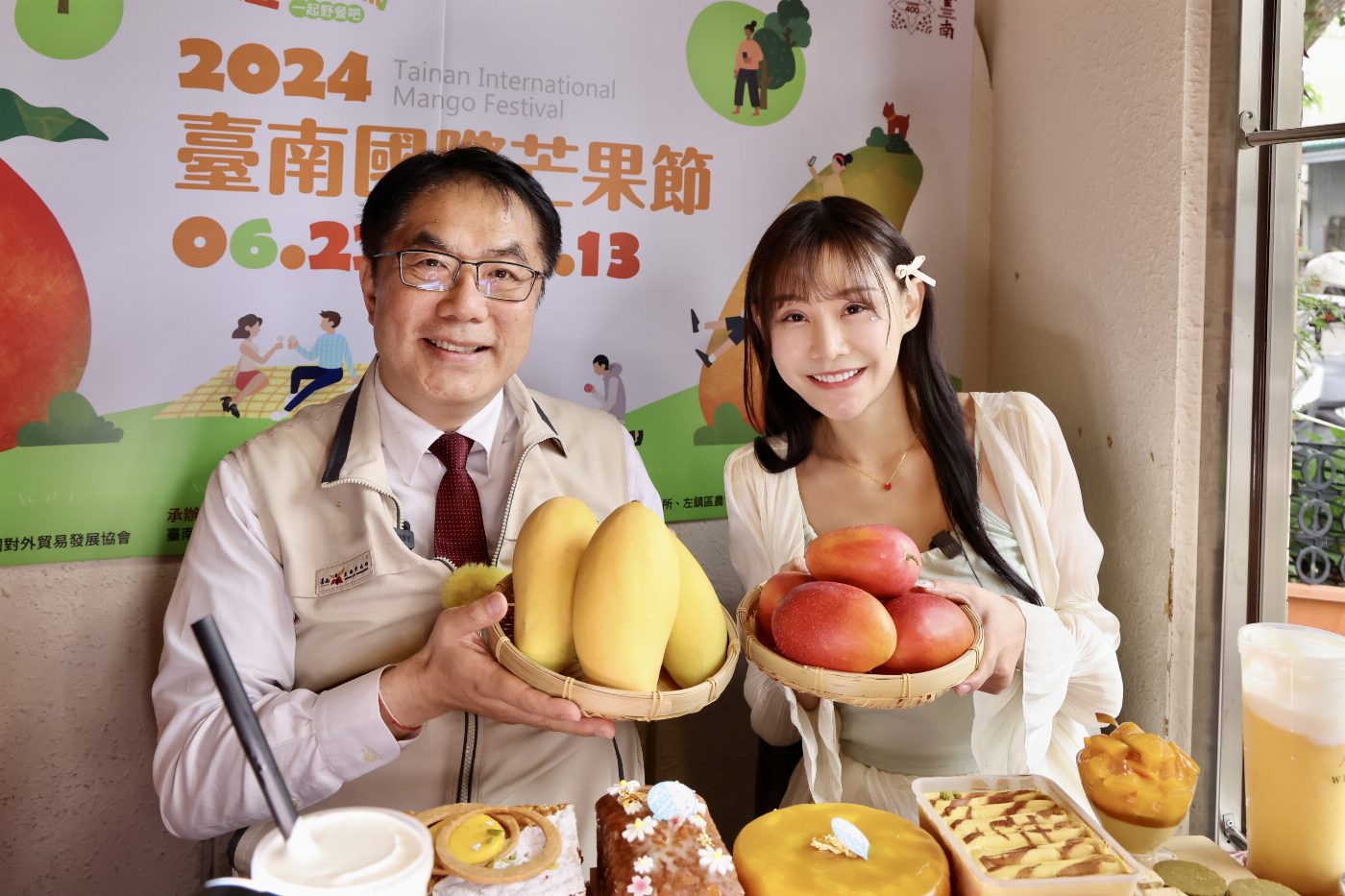 迎接台南芒果節  網紅品嘗台南芒果甜美滋味