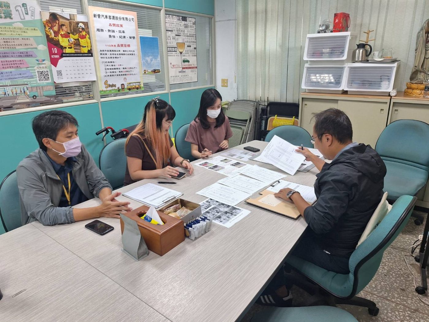 南市專案稽查公車路口停讓 保障行人安全