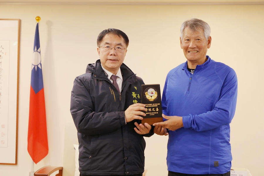 奉獻體壇30年金城國中教練林漢森榮退