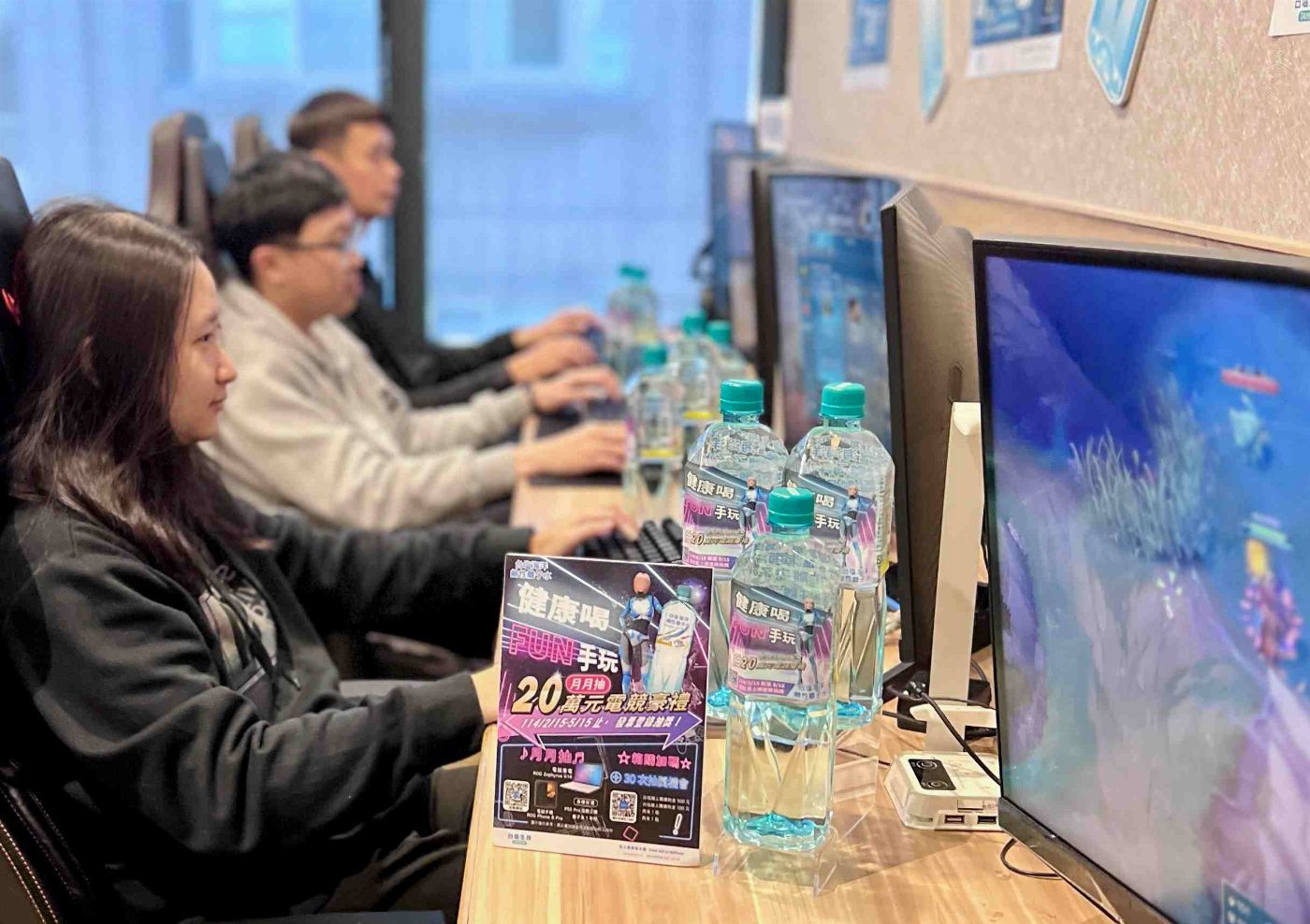 台塩海洋鹼性離子水carry你的續航力！　月月再抽20萬元旗艦電競裝備