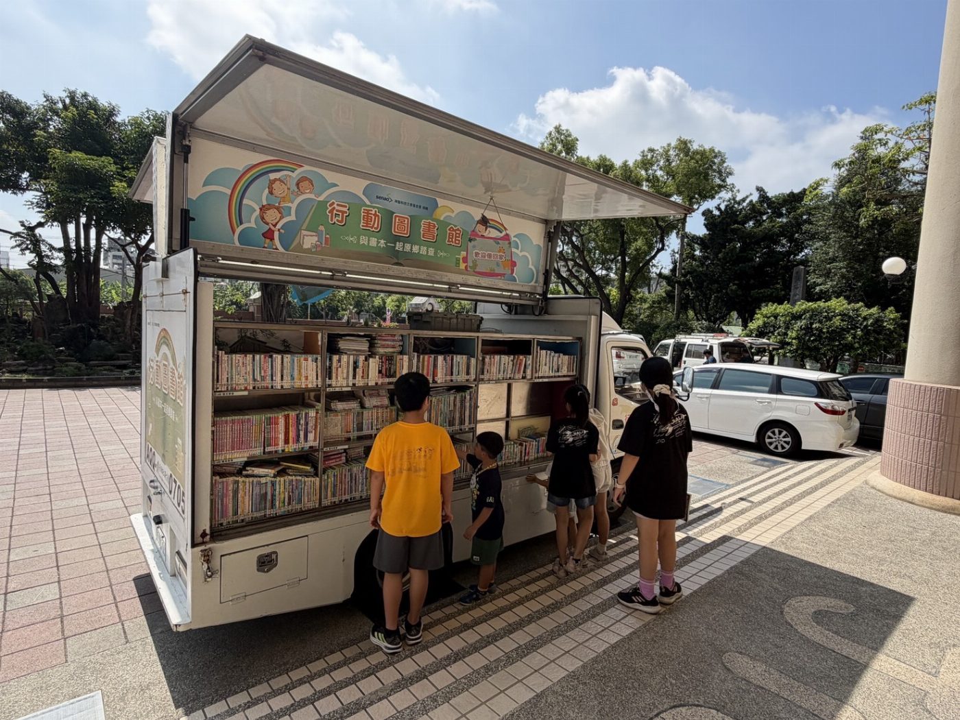 閱讀遇見科學！臺南市圖行動書車7/25起駛進成大校園