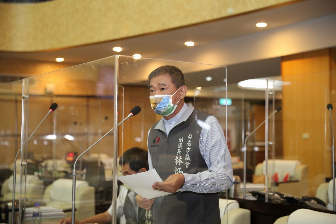副議長林炳利質詢土地重劃爭議 黃偉哲有意解套