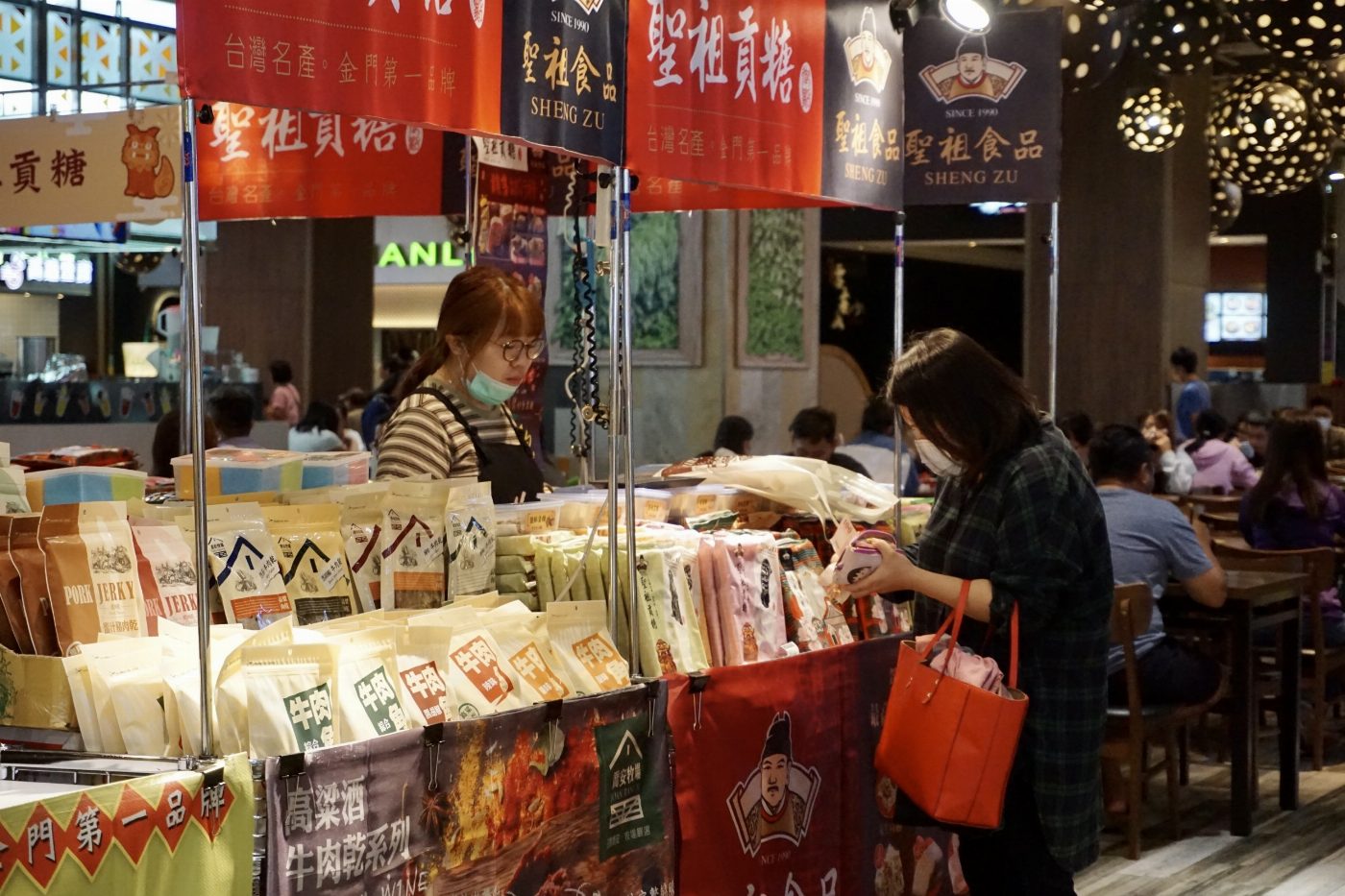 南紡購物中心離島物產展盛大登場 人氣伴手禮一站購足   