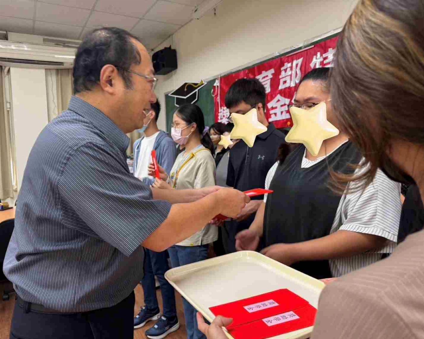 中華醫事科大頒發教育部113學年度特殊教育學生獎學金及助學金  73位學生不畏橫逆獲144萬元獎助金