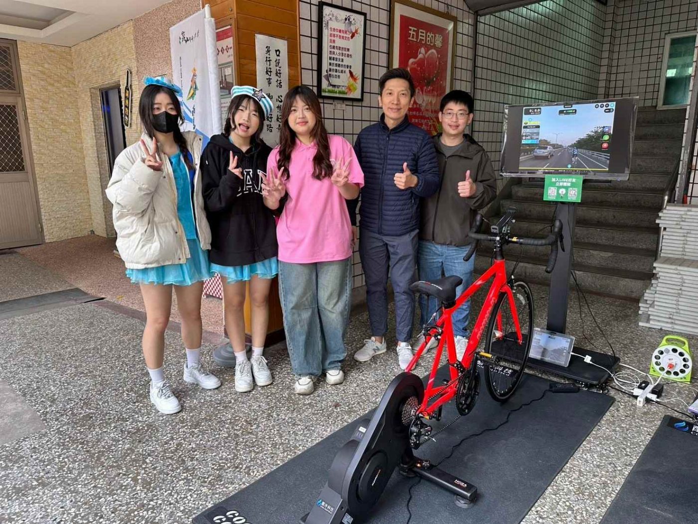 崑山科大電遊學程推動虛擬自行車運動 高中職博覽會亮相