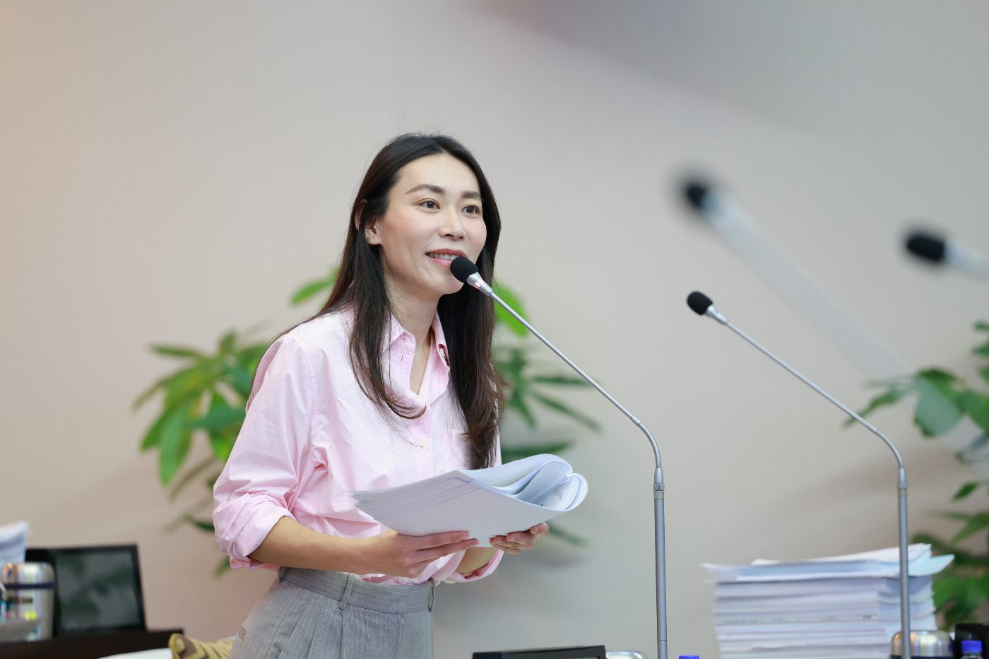 市議員曾之婕總質詢站前廣場大改造 都市更新要加速