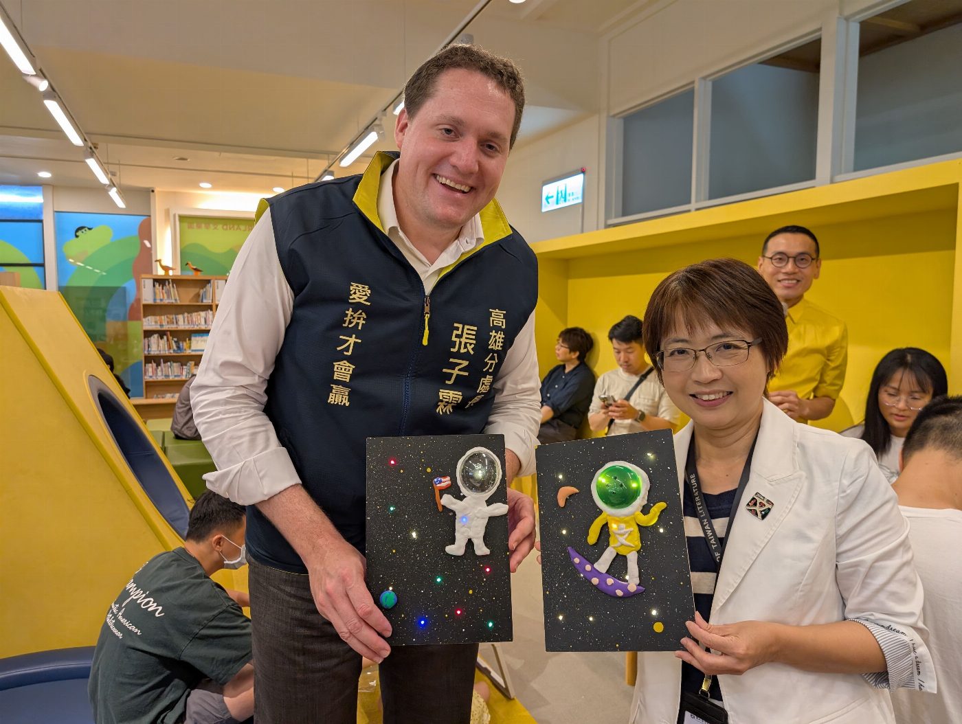 張子霖處長蒞臨臺文館說故事　與小朋友展開火星冒險