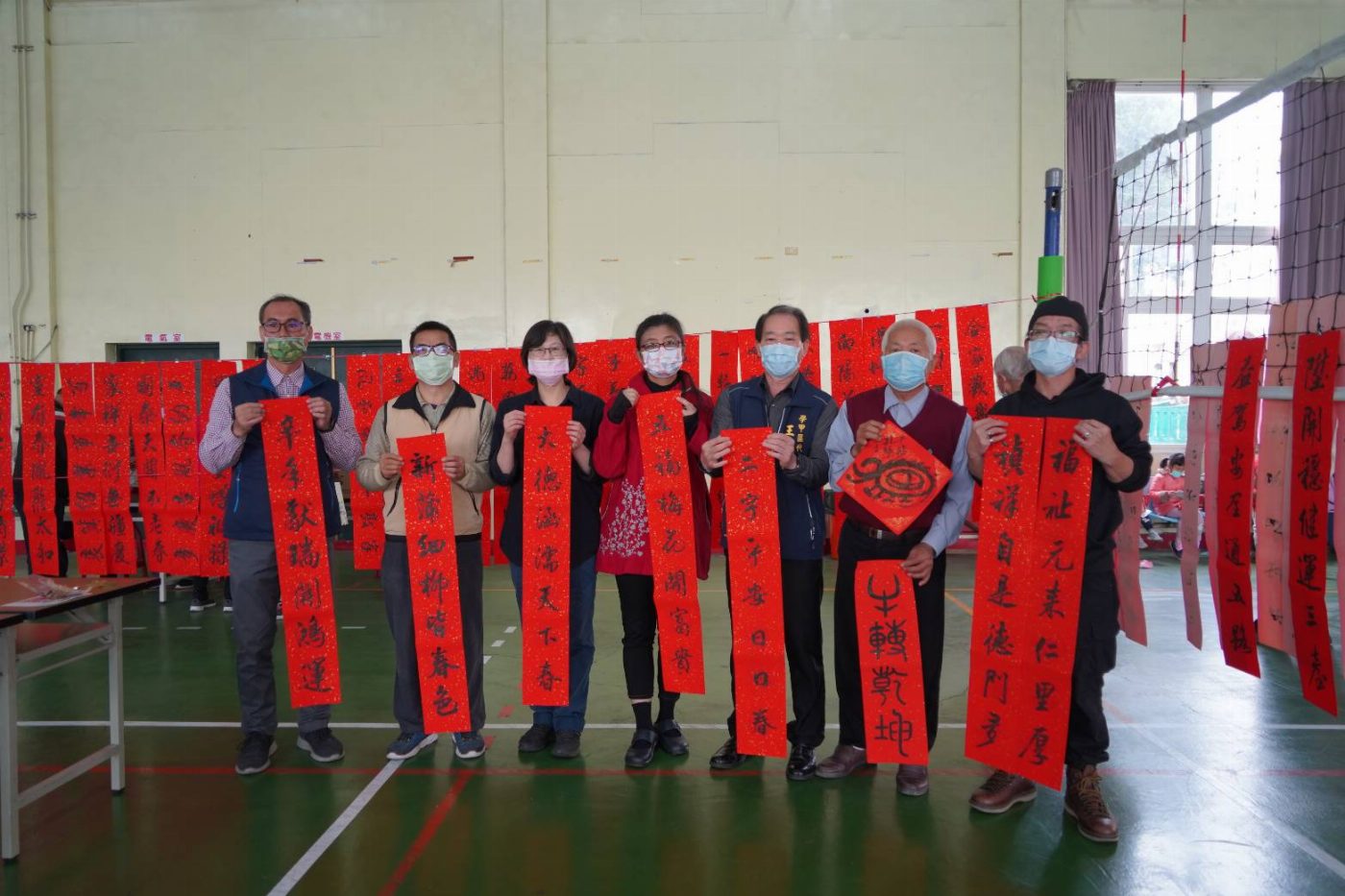 臺南市學甲區110年寫春聯送春聯活動熱鬧登場送出480幅春聯