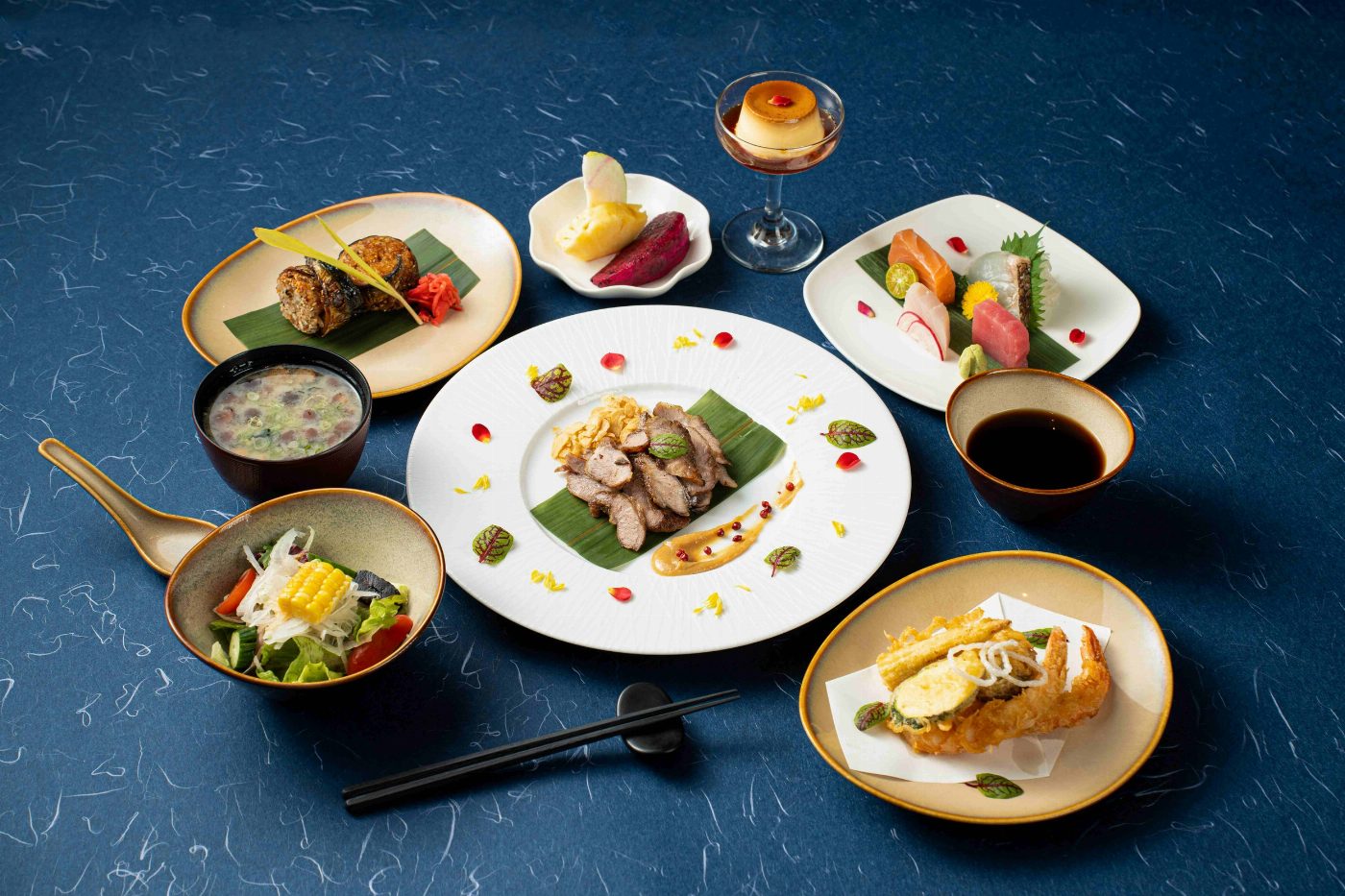 台南大員皇冠假日酒店九週年推「一泊二食・無憂住」每晚5,199元起享早晚餐　入住再抽黃金吊墜！