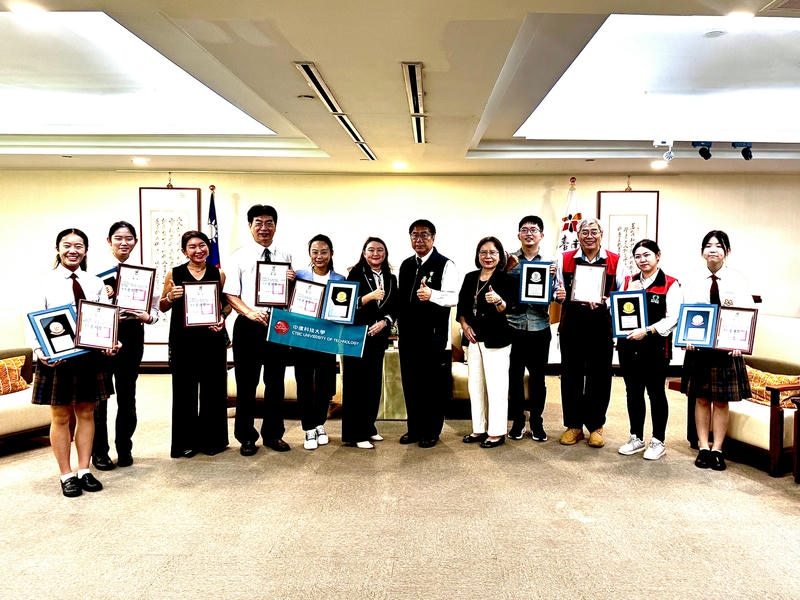 台南市議員余柷青榮獲韓國國際發明展金牌 市長黃偉哲公開表揚