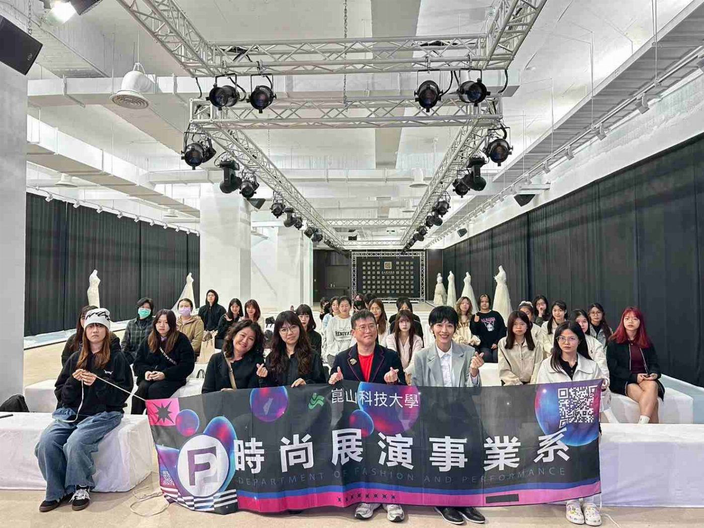 崑山科大時尚系邀業界大師分享實戰經驗  引導學生掌握產業實務脈動