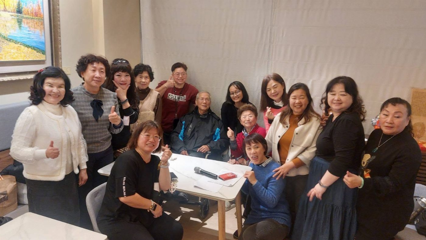 古都藝術畫會「自由流動·心之潑彩」流動畫師生展7/2-7/30民治市政中心一樓大廳展出