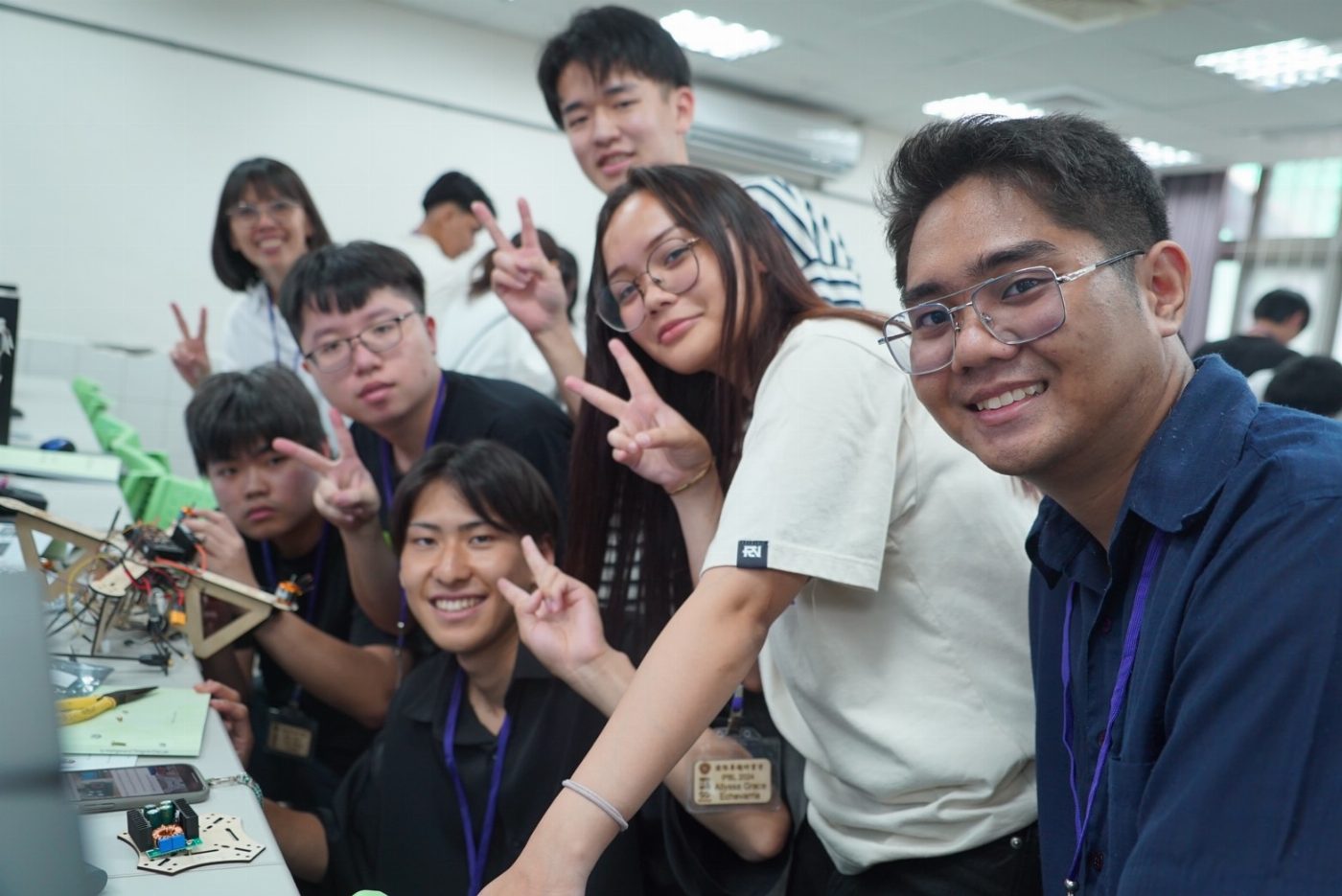 南臺科技大學高教深耕 iPBL國際共學計畫 台日菲跨國校際合作 培養AI尖兵 從零打造智慧無人機