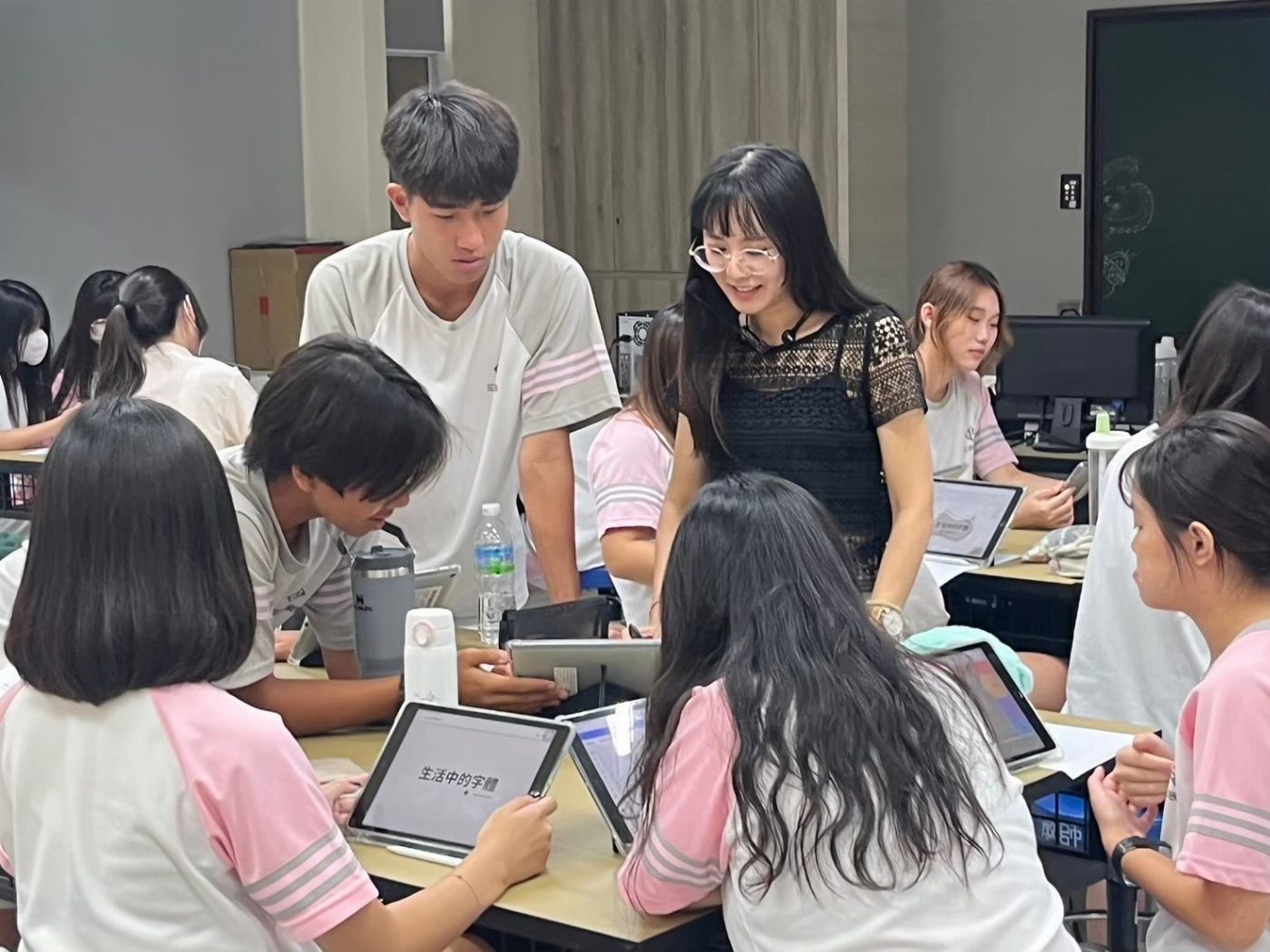 高雄三民家商數位教學革新 南大數位系團隊全力輔導