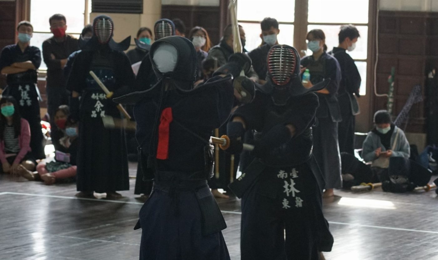 南臺科技大學劍道社「彰化縣110學年度縣長盃劍道錦標賽」披金戴銀 表現優異