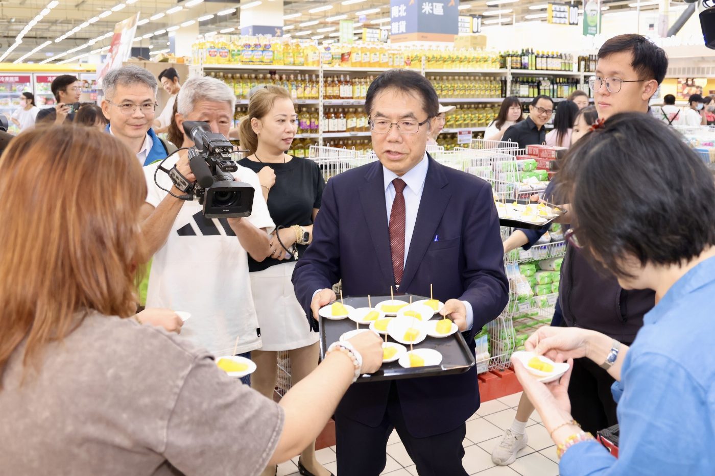 台南芒果季北上開鑼  黃偉哲攜手愛買推廣盛夏好滋味