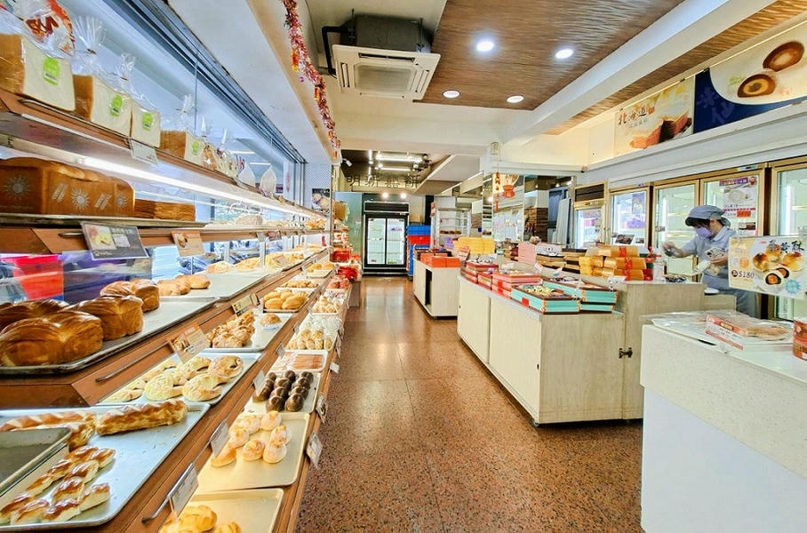 結合在地食材研發伴手禮，與時俱進推出養生麵包，「明新食品」不斷創新產品與顧客價值