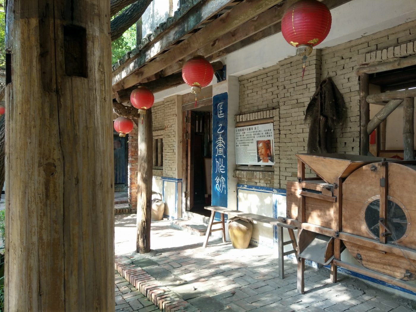 清明連假4天假期！歡迎參訪台南學甲秘境「老塘湖藝術村」順遊蜀葵花田、濕地看黑琵