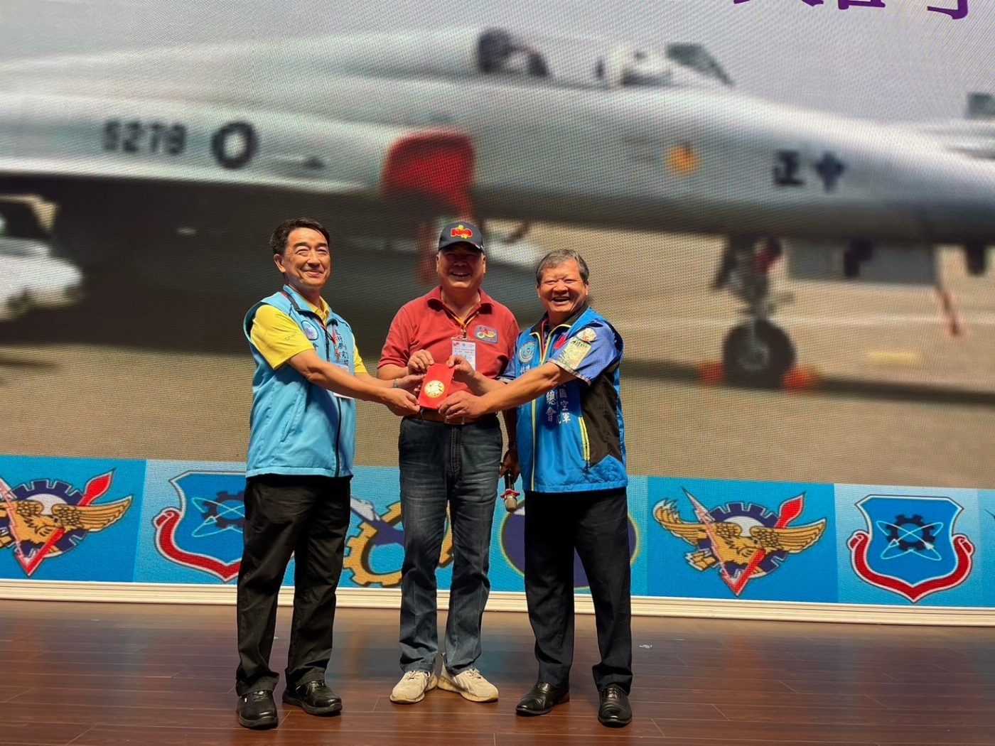 挑大師廖盛芳當選空軍航空技術學院校友總會總會長