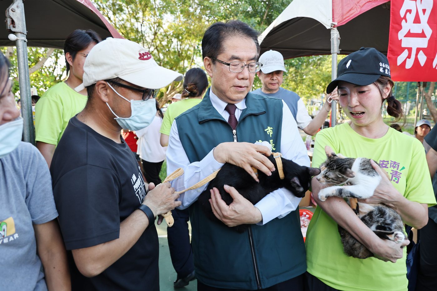 安南區寵物嘉年華熱鬧登場 市長黃偉哲促認養代替購買