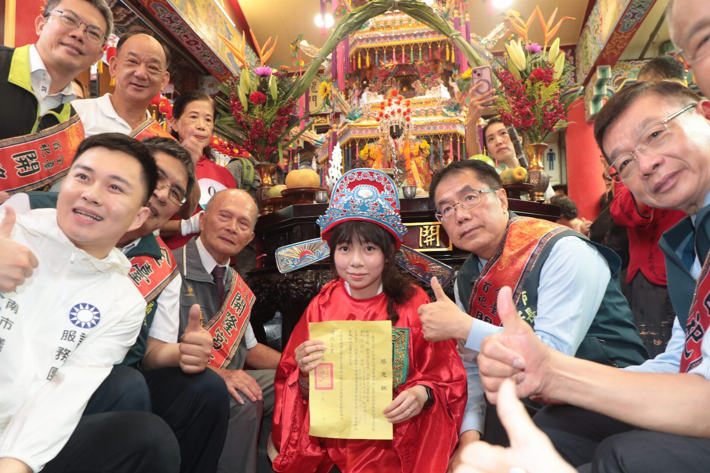 台南七夕 成年禮吸引國際學子 參與做十六歲文化體驗